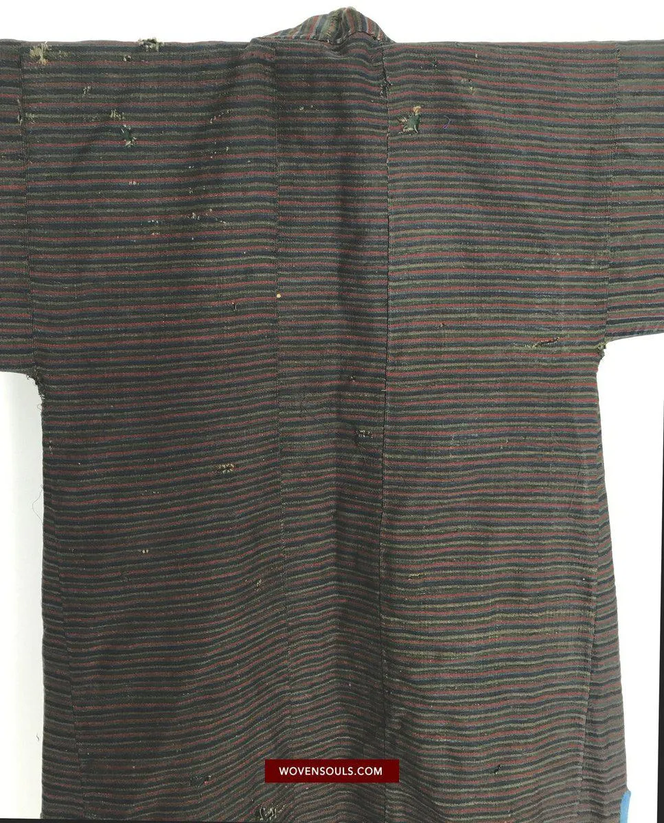 1164 SOLD Antique Tibetan Coat with superfine weave