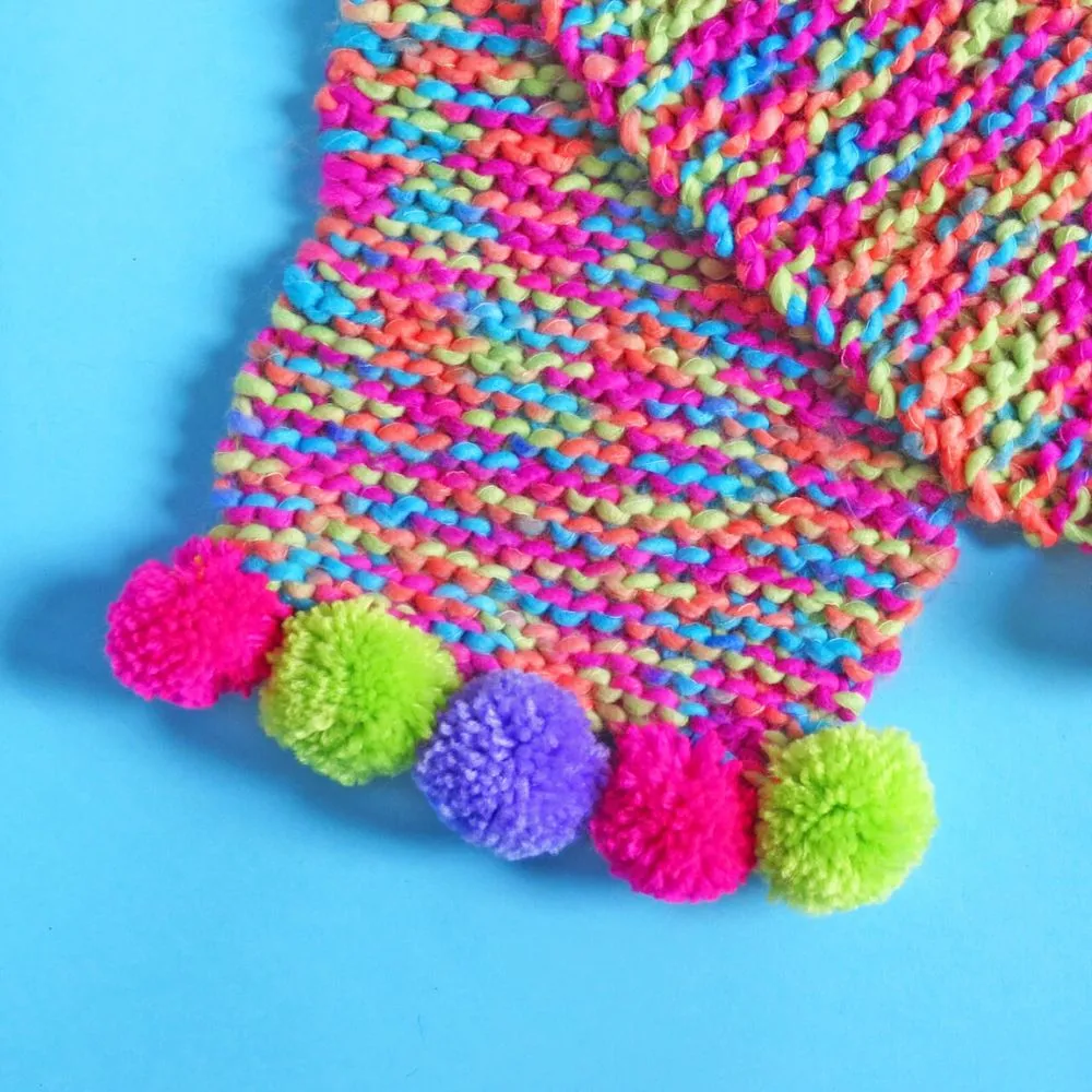 Buttonbag Pompom Scarf Knitting Kit