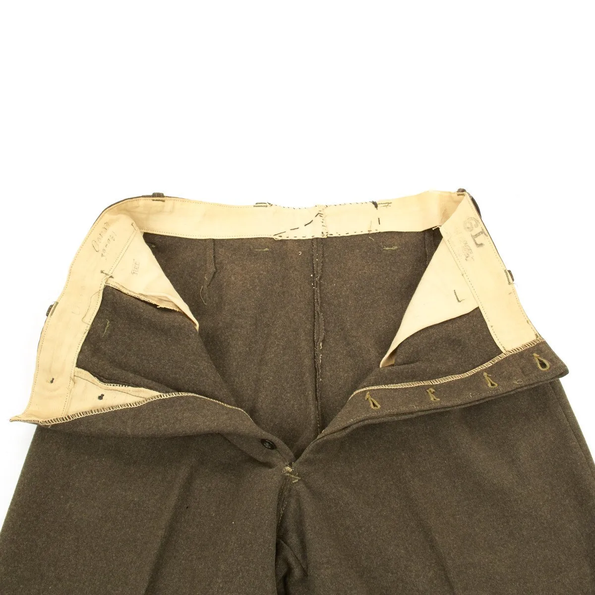 Original USMC WWII 3rd Marine Aircraft Wing Combat Air Crew Uniform Set